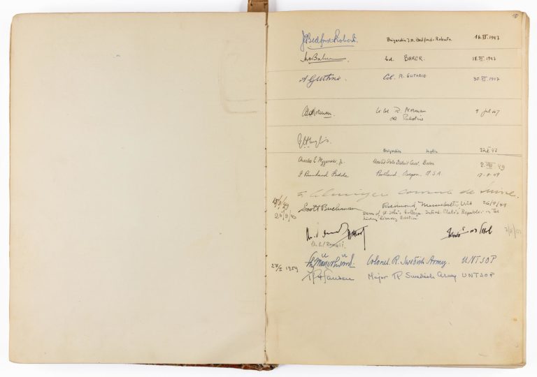 Universitas Booksellers guest book
