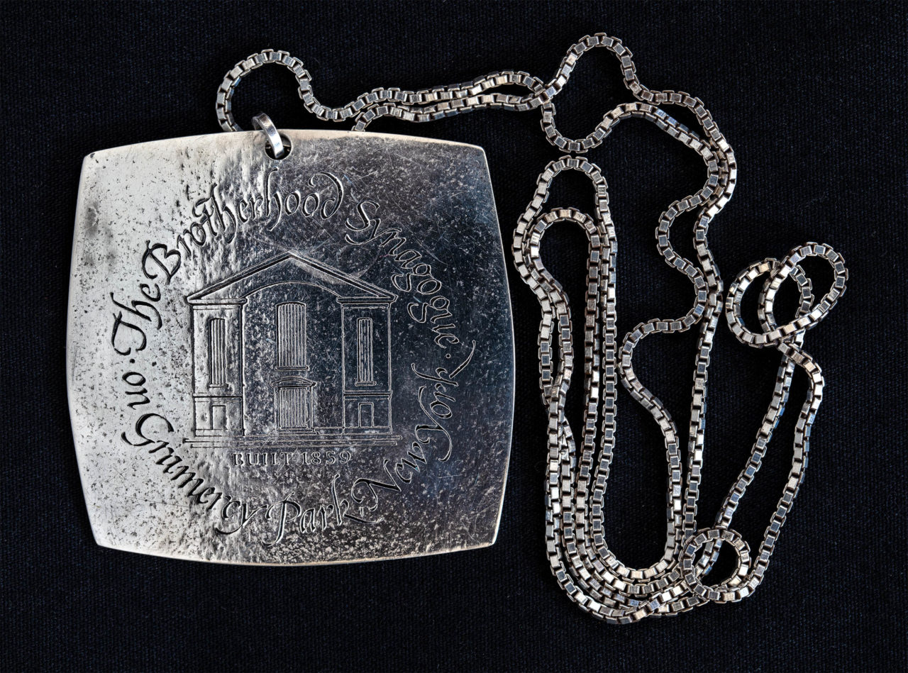 Silver pendant