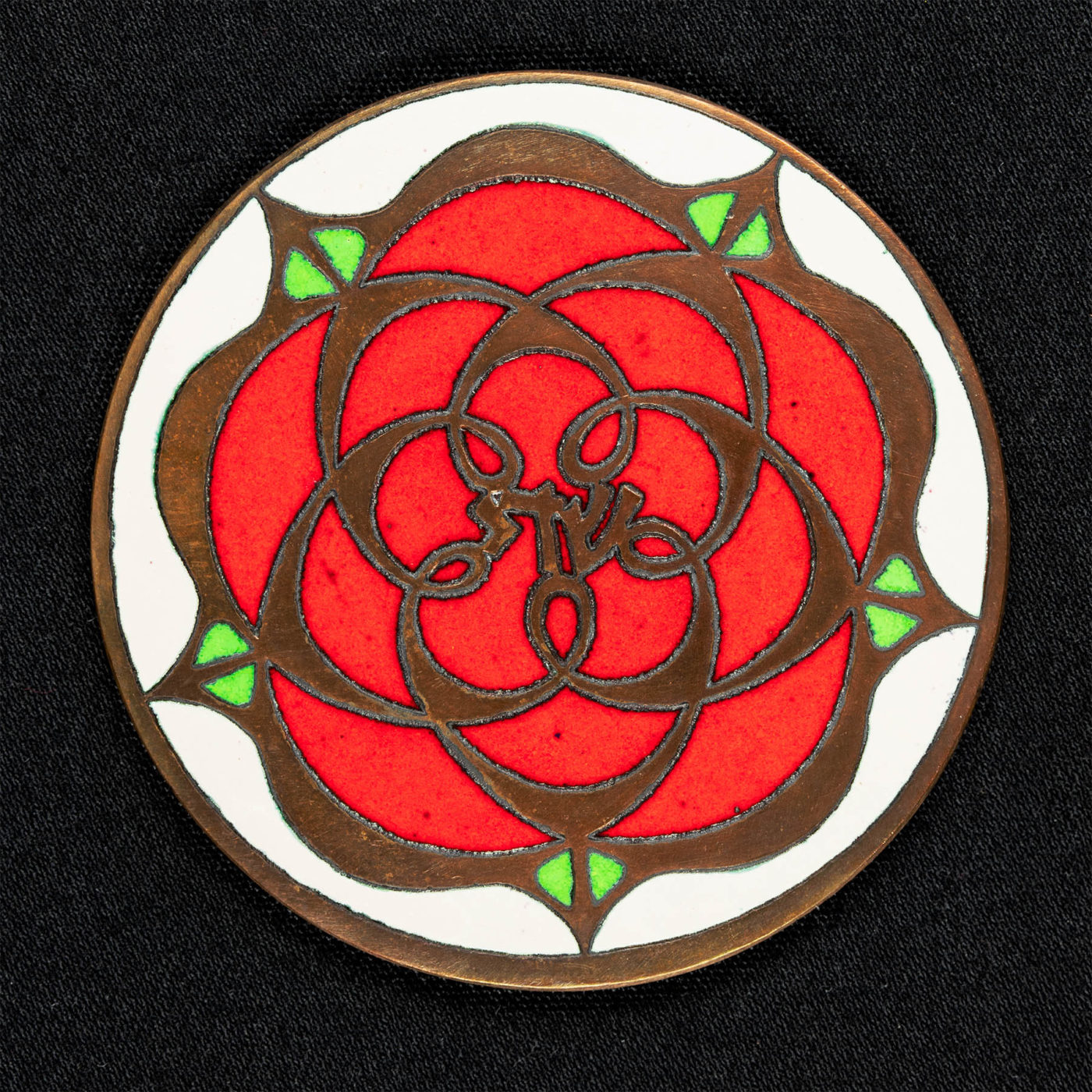 Enamel rosette